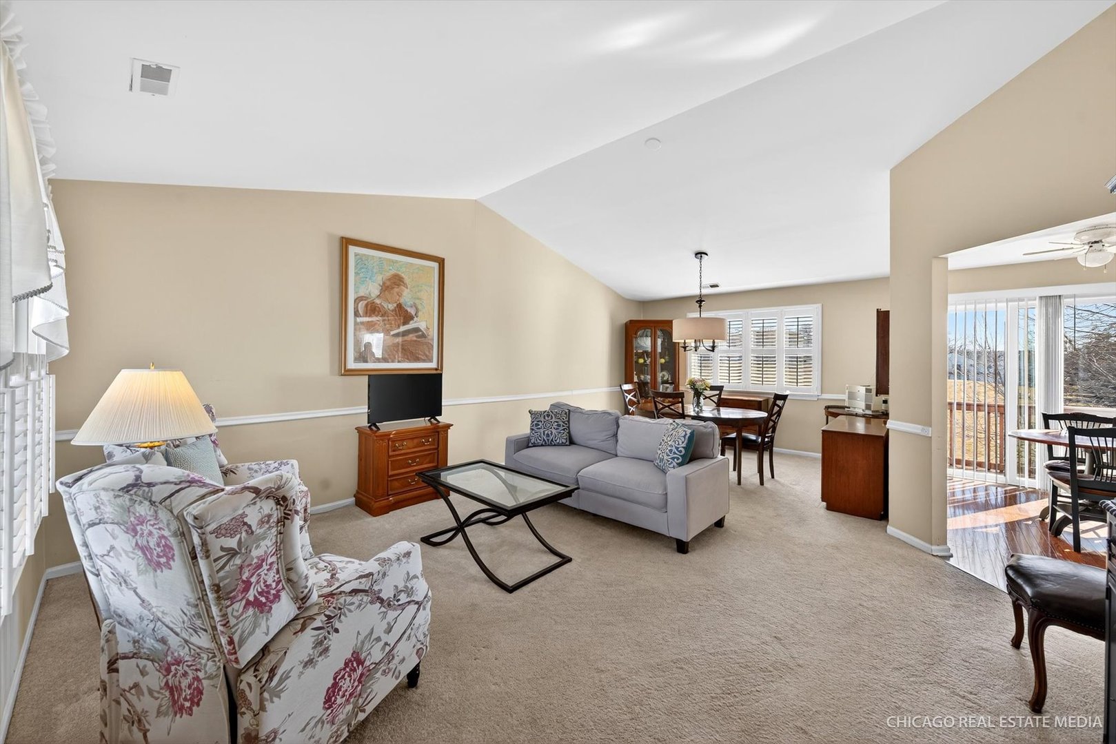 1404 Meadowsedge Lane #1404, Carpentersville, IL 60110