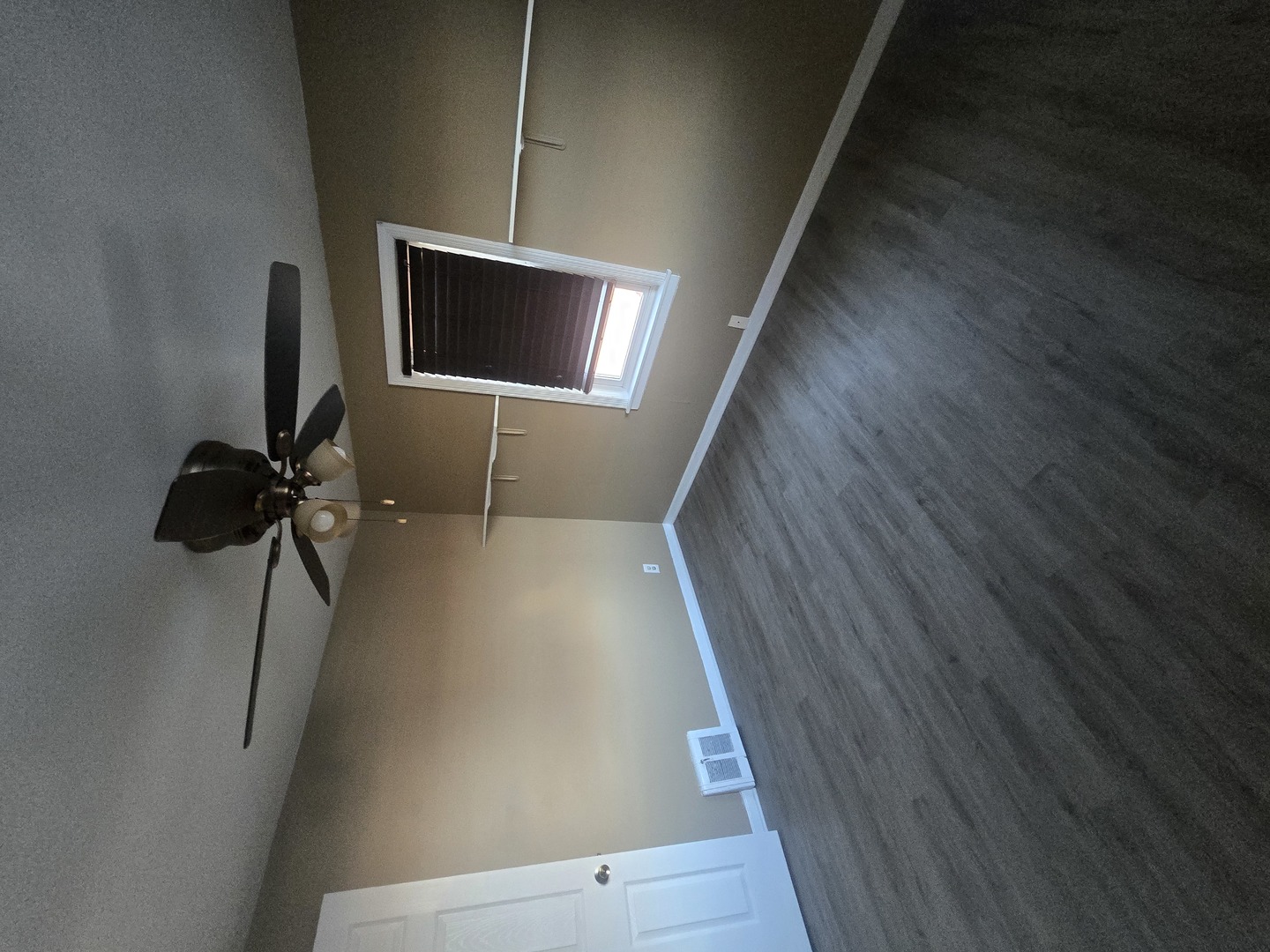 11233 S S Avenue M Avenue, Chicago, IL 60617