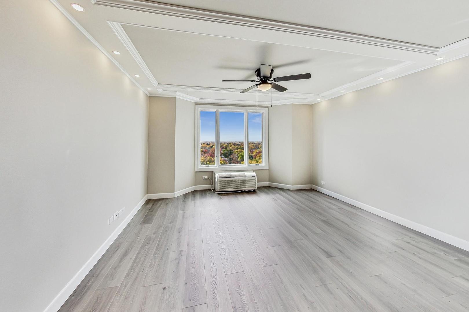 1 Renaissance Place #1220, Palatine, IL 60067