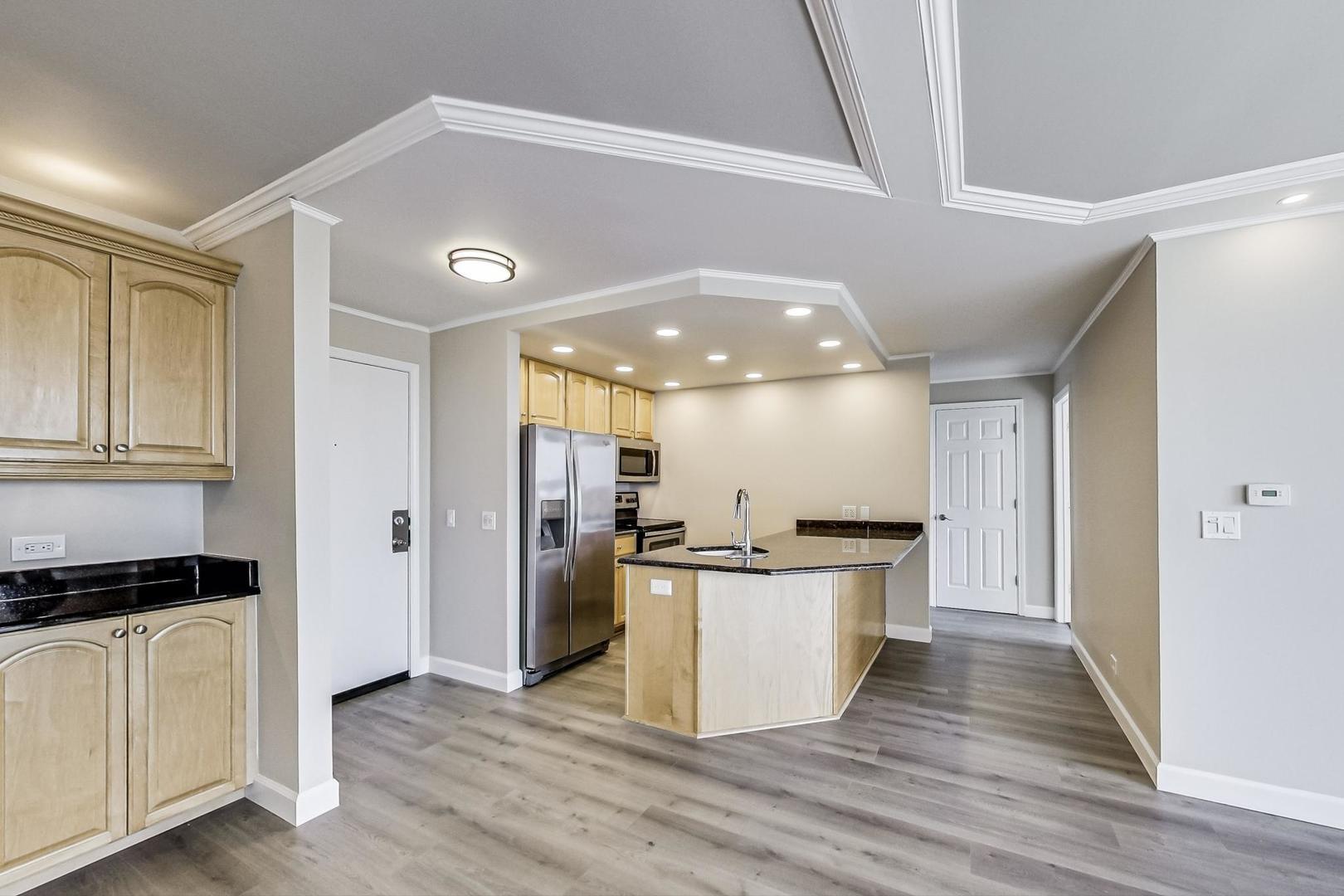 1 Renaissance Place #1220, Palatine, IL 60067