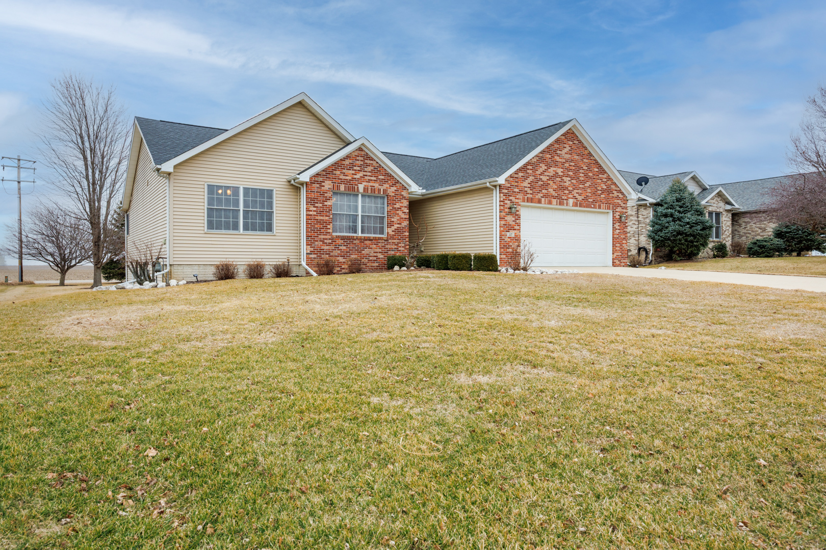 117 White Tail Street, Hudson, IL 61748