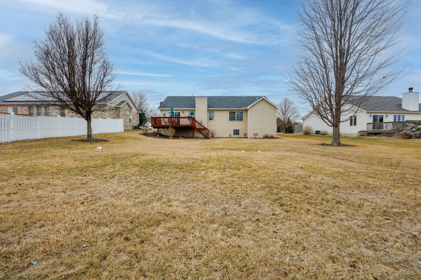 117 White Tail Street, Hudson, IL 61748