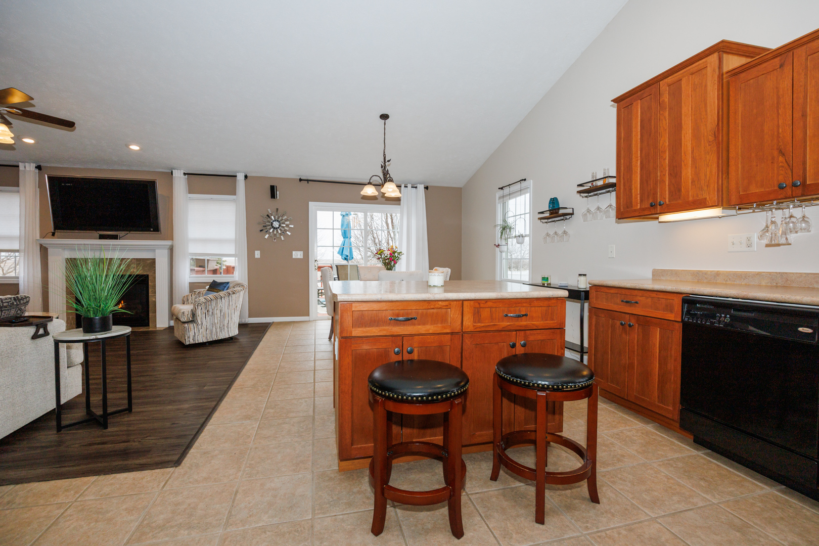 117 White Tail Street, Hudson, IL 61748