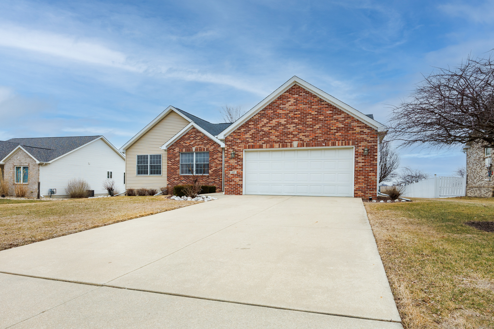 117 White Tail Street, Hudson, IL 61748