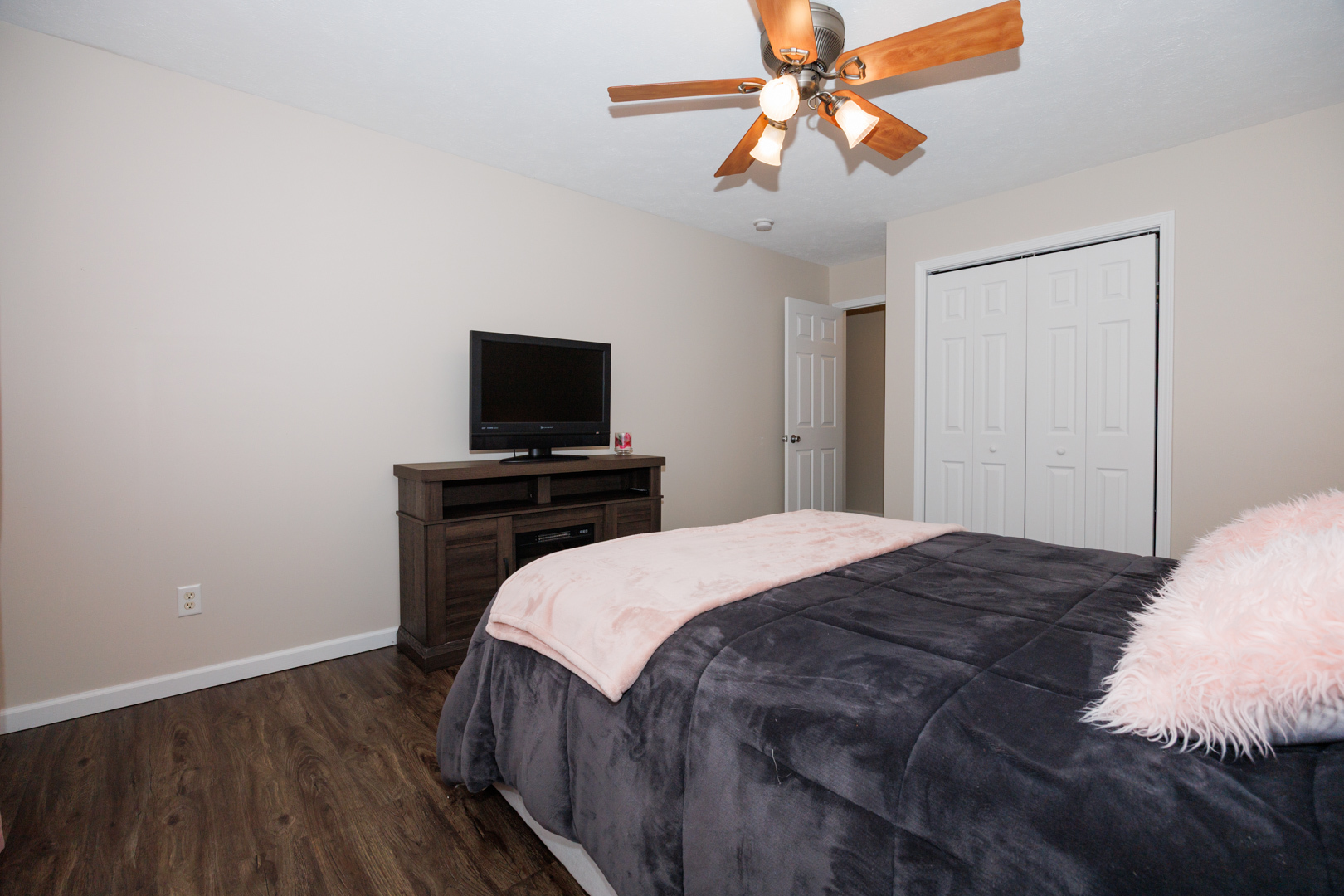 117 White Tail Street, Hudson, IL 61748