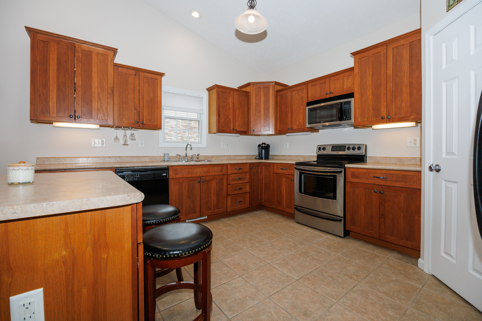 117 White Tail Street, Hudson, IL 61748