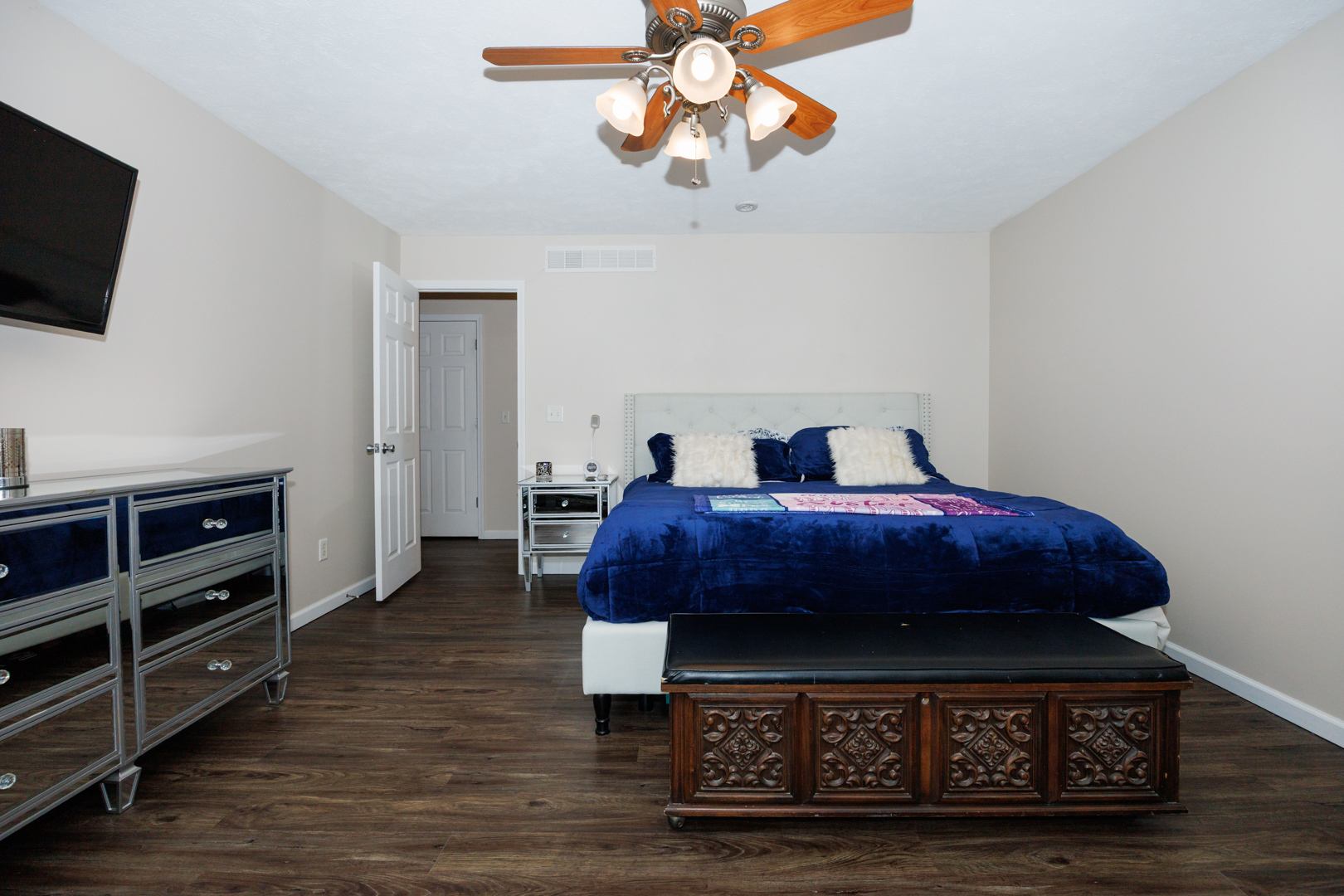 117 White Tail Street, Hudson, IL 61748