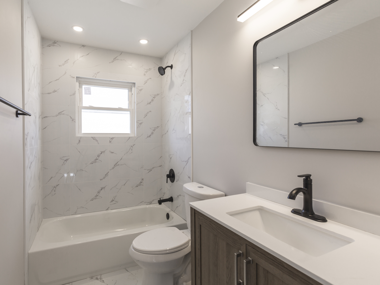 18008 Edwards Avenue, Country Club Hills, IL 60478