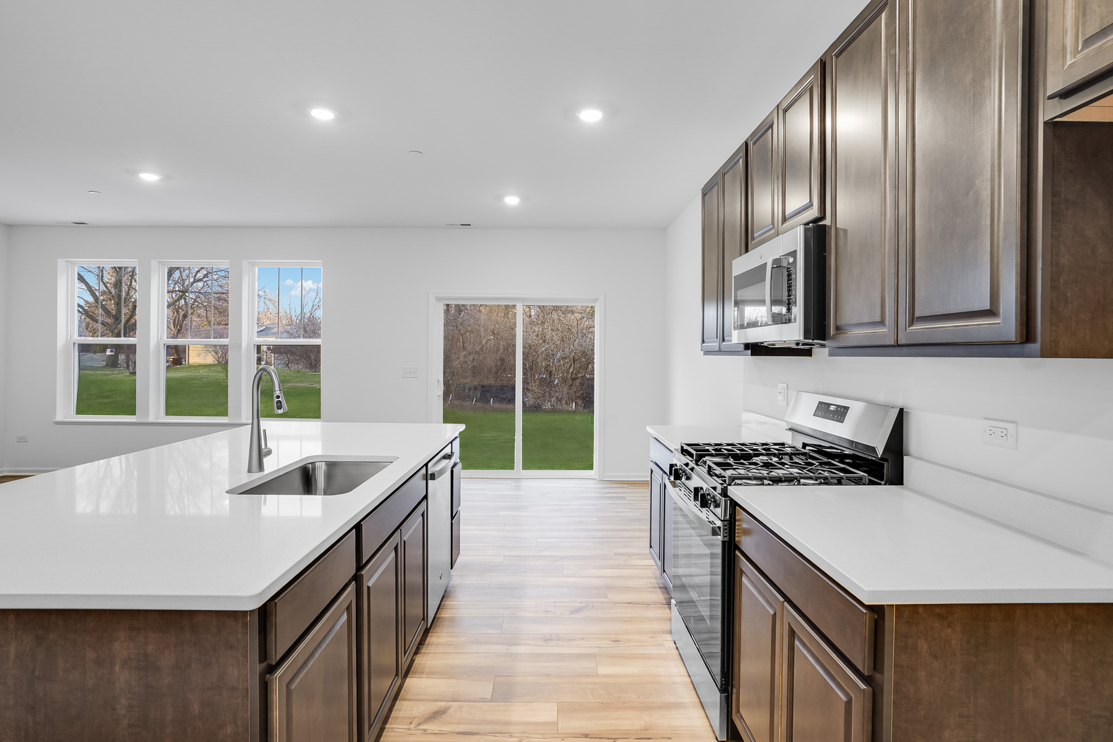 628 Cassia Court, Crystal Lake, IL 60012