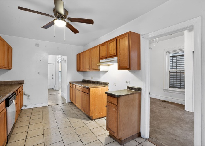 820 E 90th Place, Chicago, IL 60619