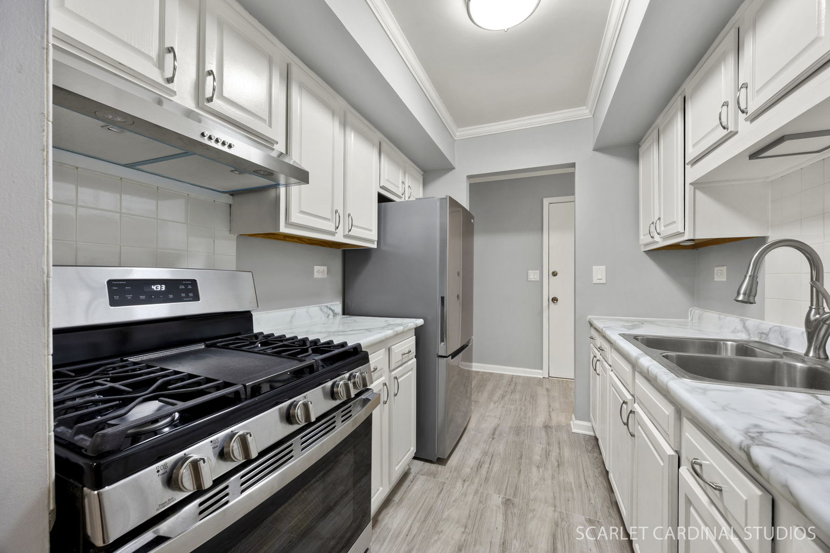 2208 Country Club Drive #6, Woodridge, IL 60517