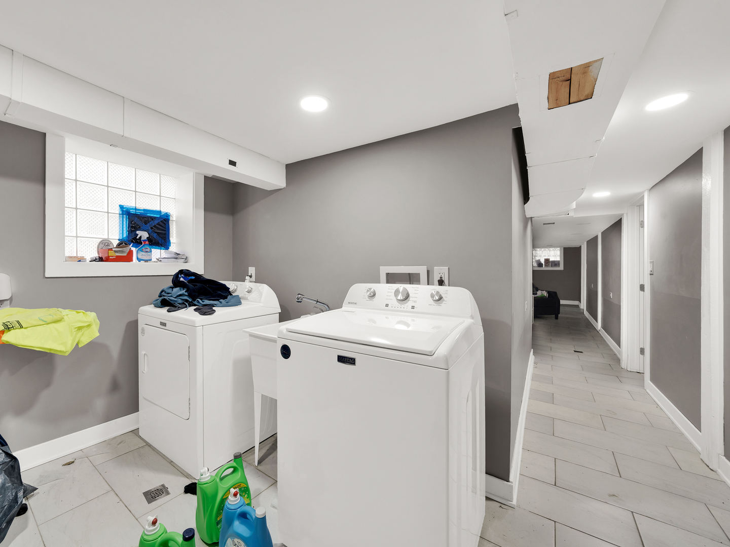 6333 S Whipple Street, Chicago, IL 60629