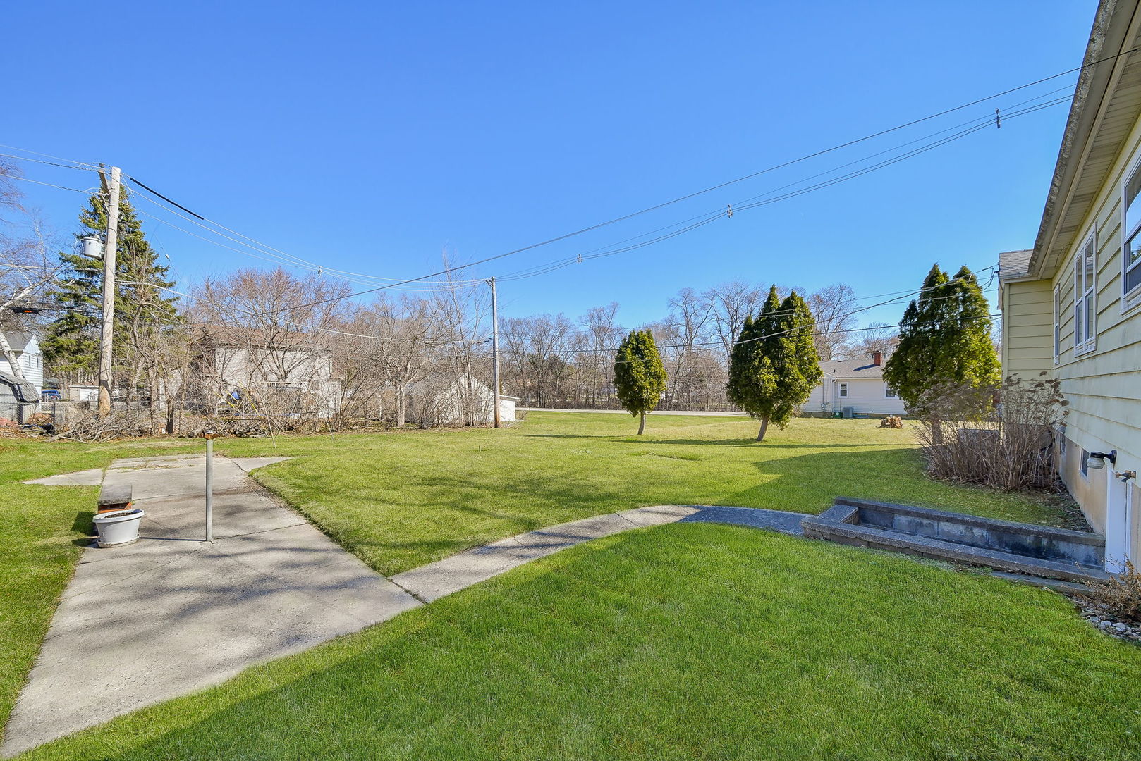 1322 Lakeview Street, Johnsburg, IL 60051