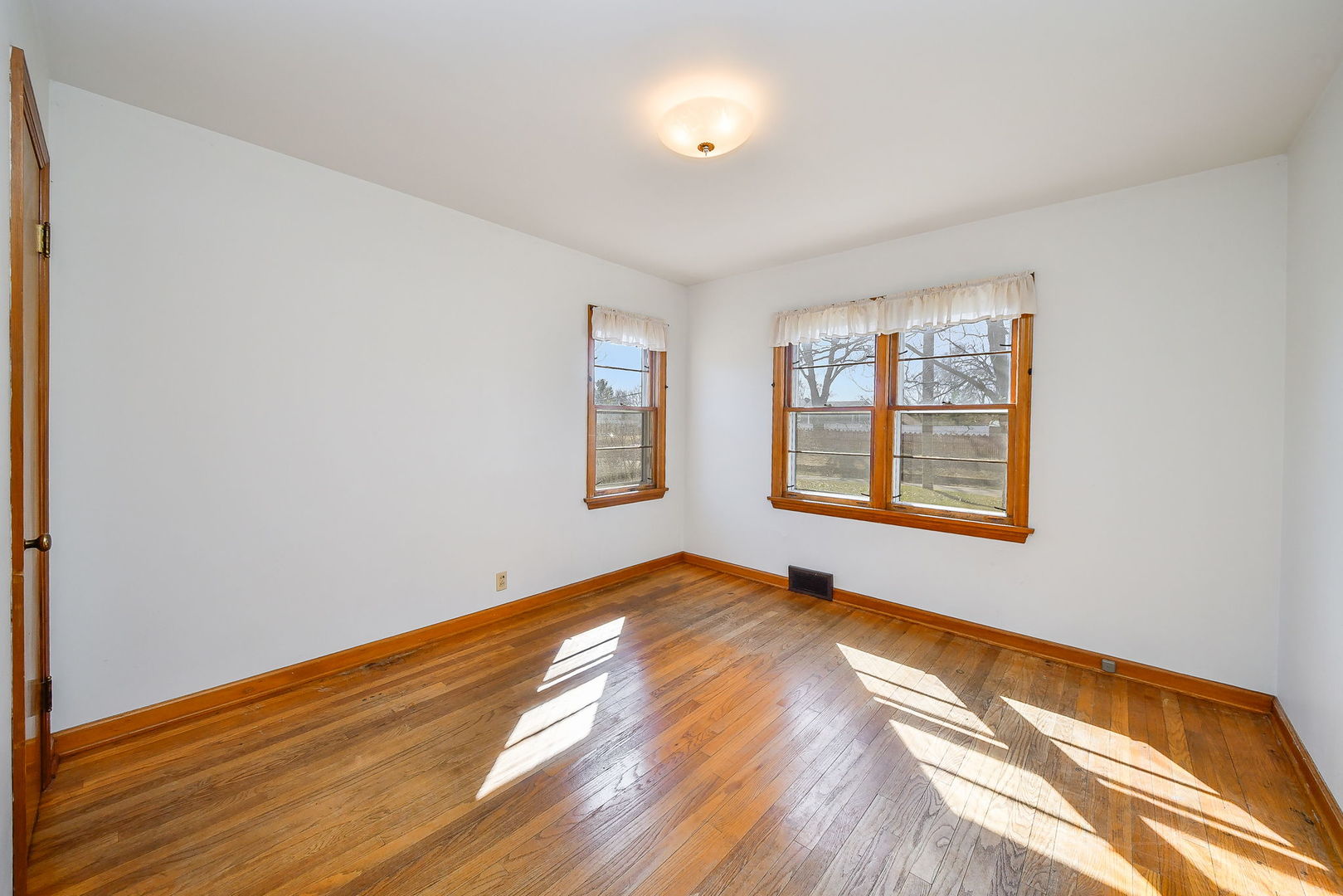 1322 Lakeview Street, Johnsburg, IL 60051
