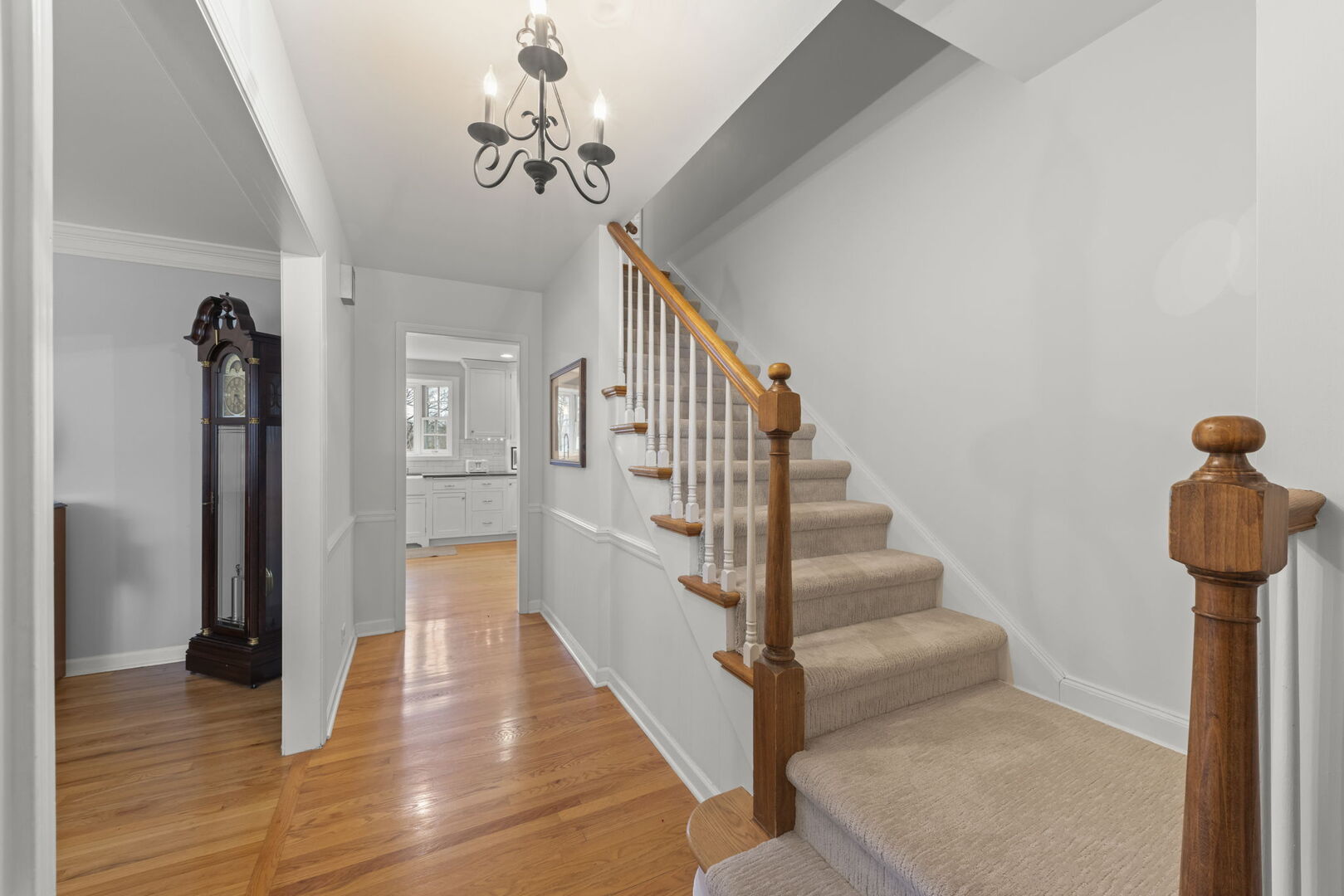 255 Grandview Avenue, Glen Ellyn, IL 60137