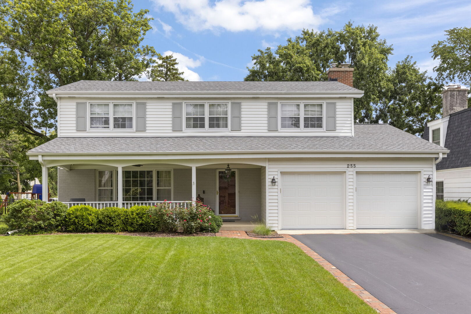 255 Grandview Avenue, Glen Ellyn, IL 60137