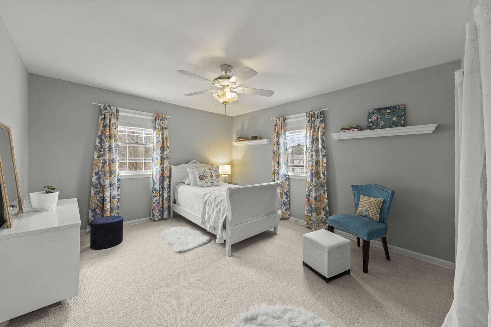 255 Grandview Avenue, Glen Ellyn, IL 60137