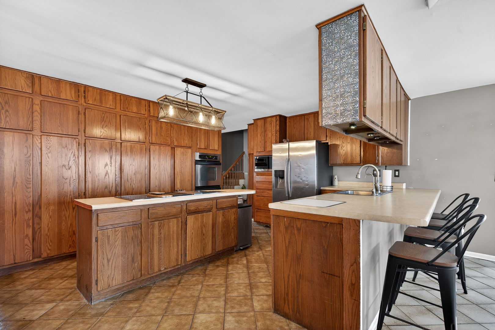 314 Plum Street, Lake In The Hills, IL 60156