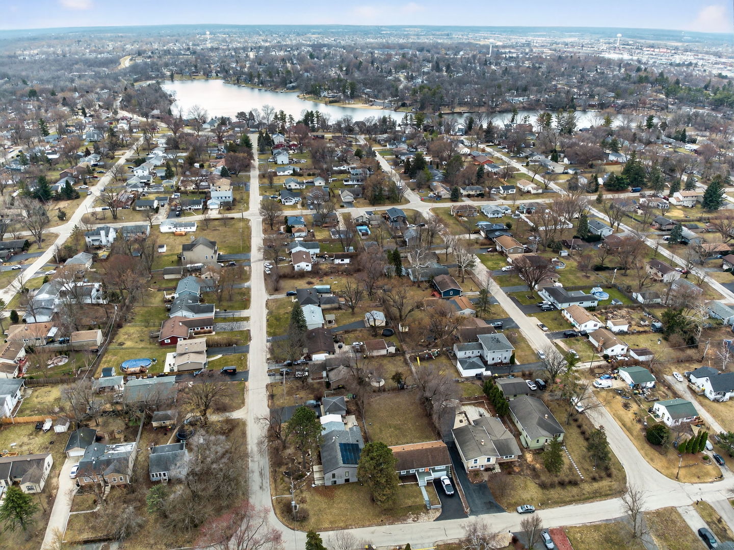 314 Plum Street, Lake In The Hills, IL 60156