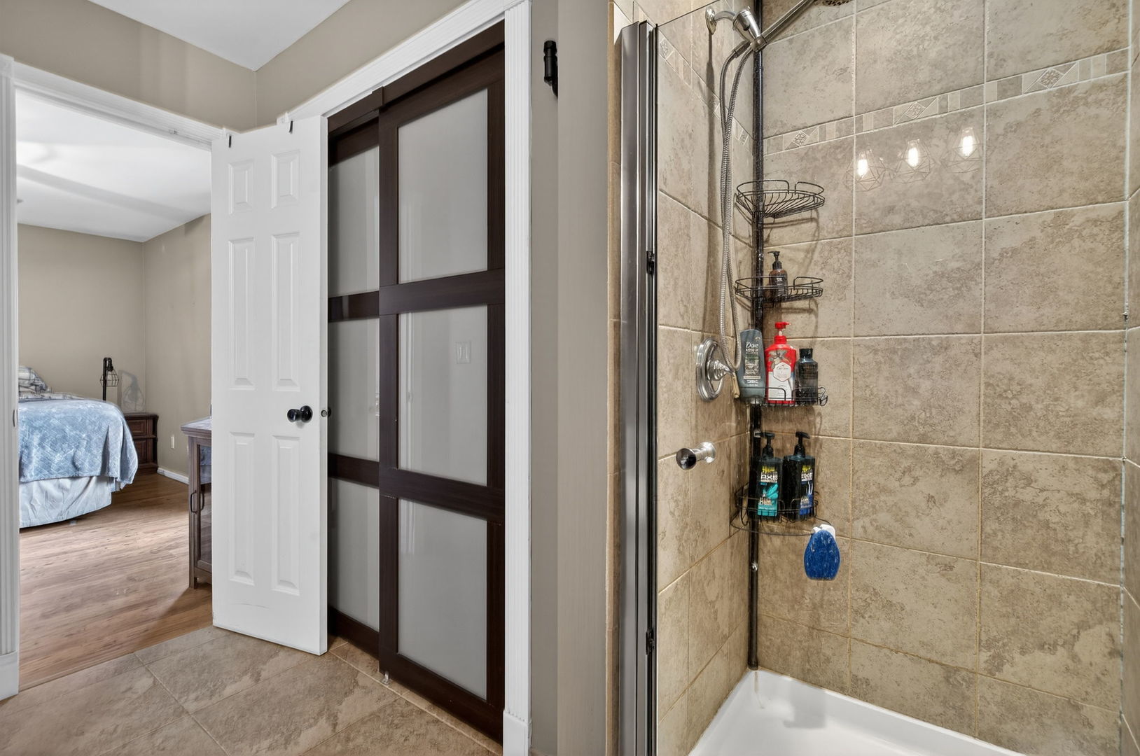 314 Plum Street, Lake In The Hills, IL 60156