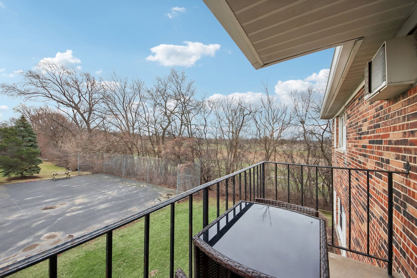 2419 Ogden Avenue #9, Downers Grove, IL 60515