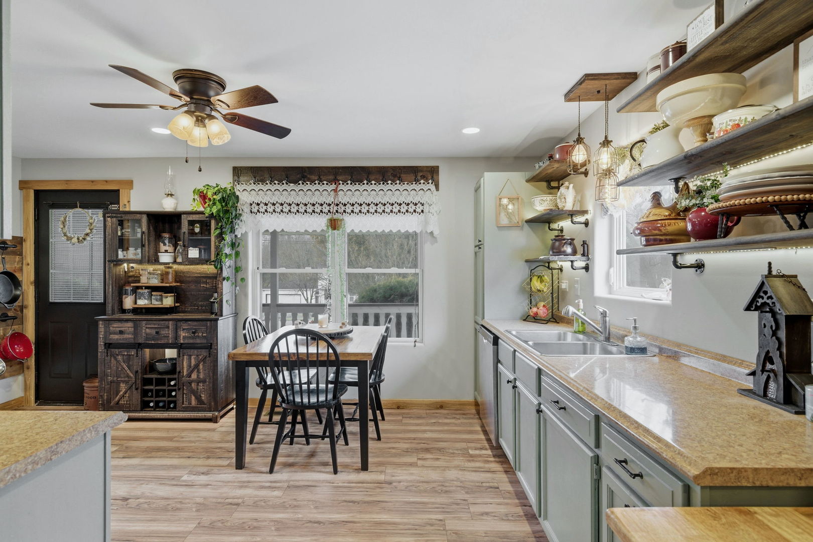 146 S Cooper Road, New Lenox, IL 60451