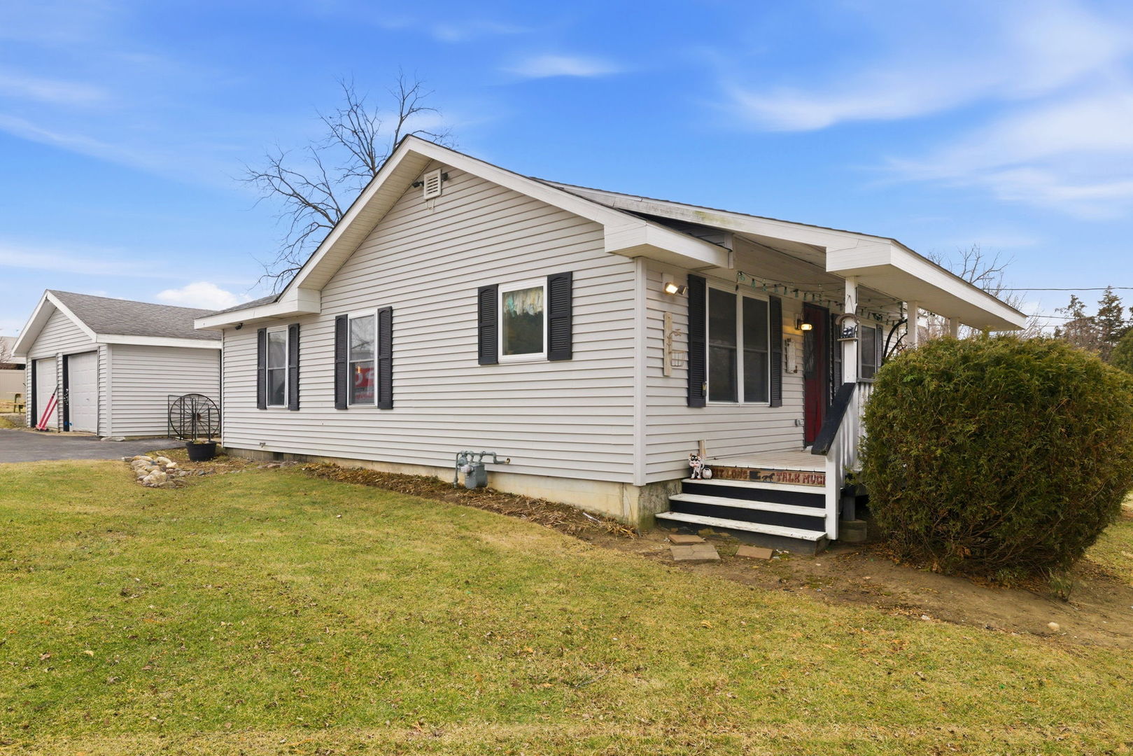 146 S Cooper Road, New Lenox, IL 60451