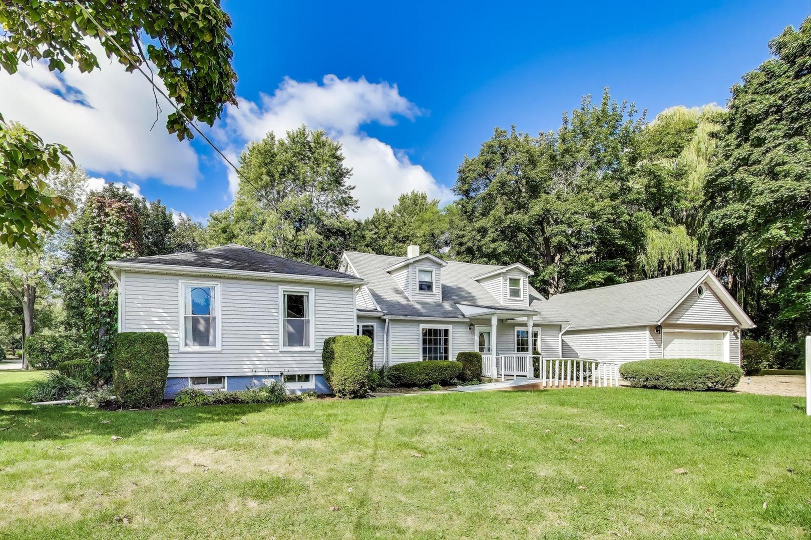 546 Thorndale Avenue, Park City, IL 60085