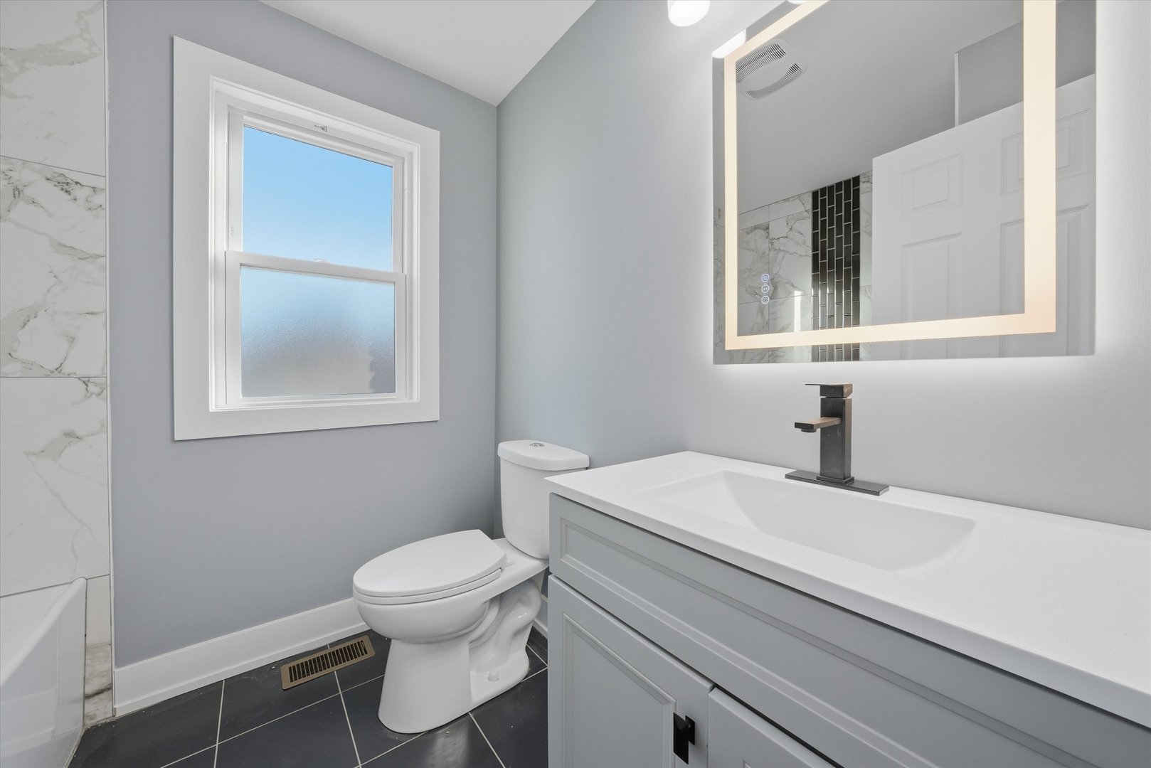 2239 123rd Street, Blue Island, IL 60406