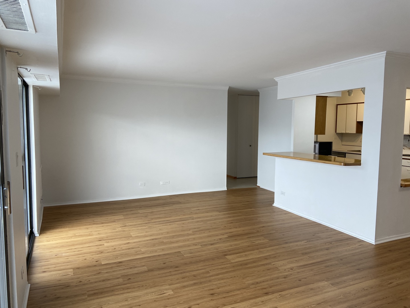 1605 E Central Road #410B, Arlington Heights, IL 60005