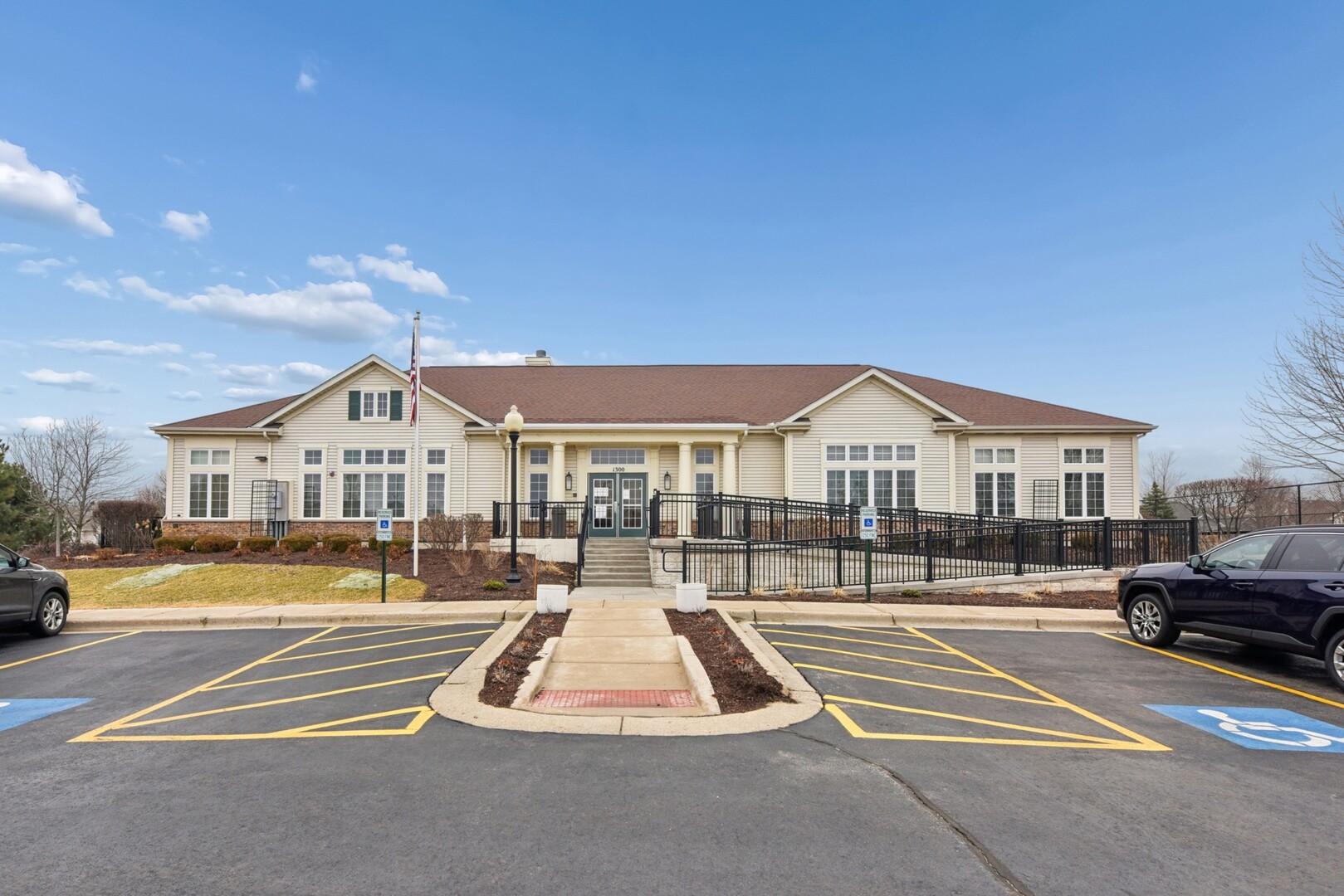 1104 Heathrow Lane, Aurora, IL 60502