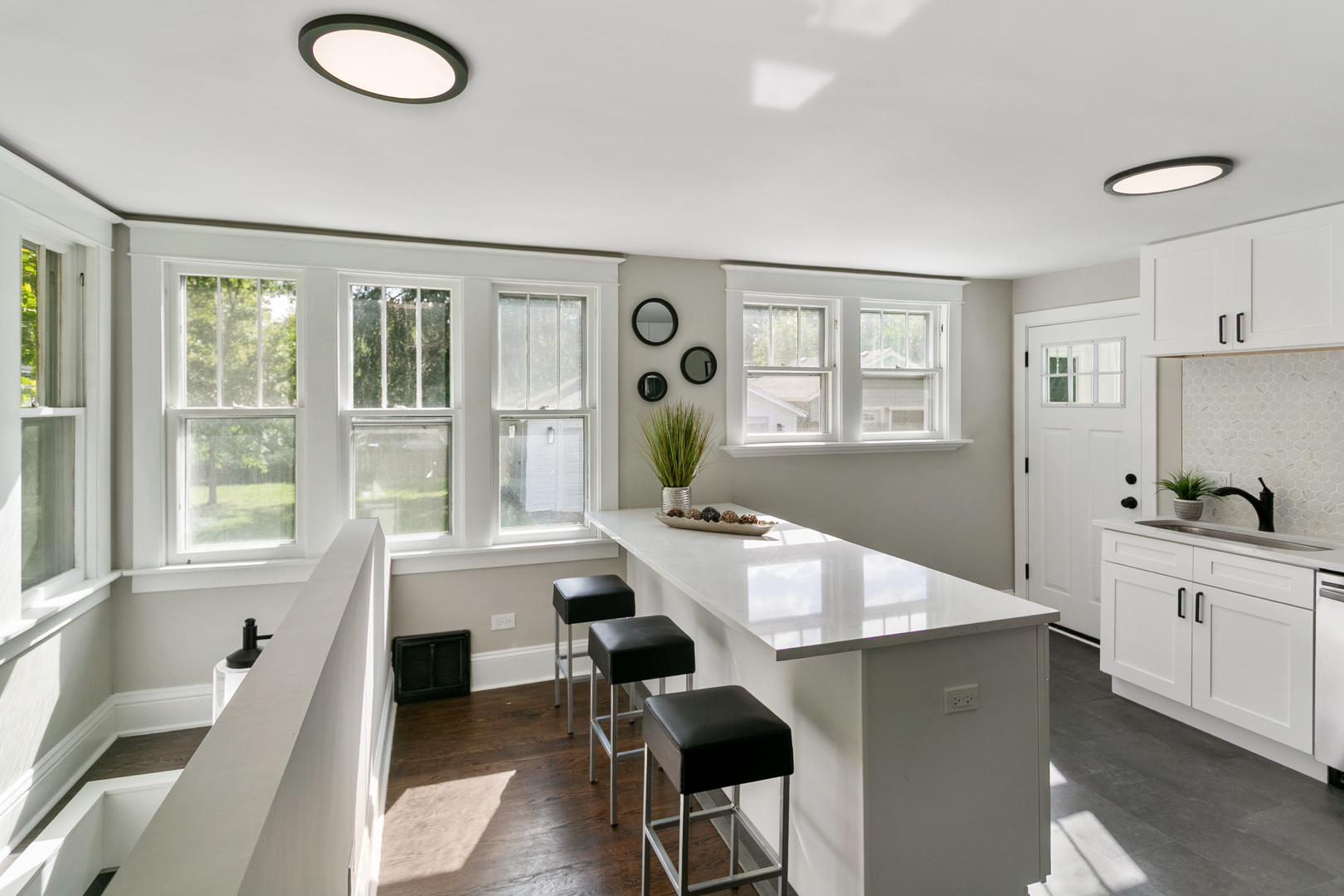 1525 Burr Oak Road, Homewood, IL 60430