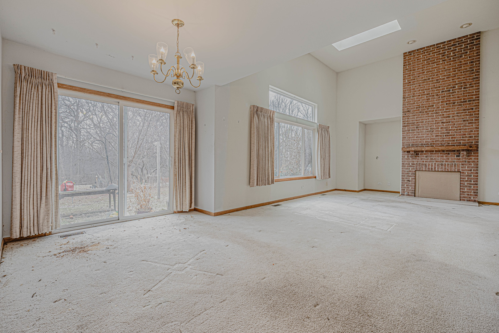 1367 S Elder Lane, Waukegan, IL 60085