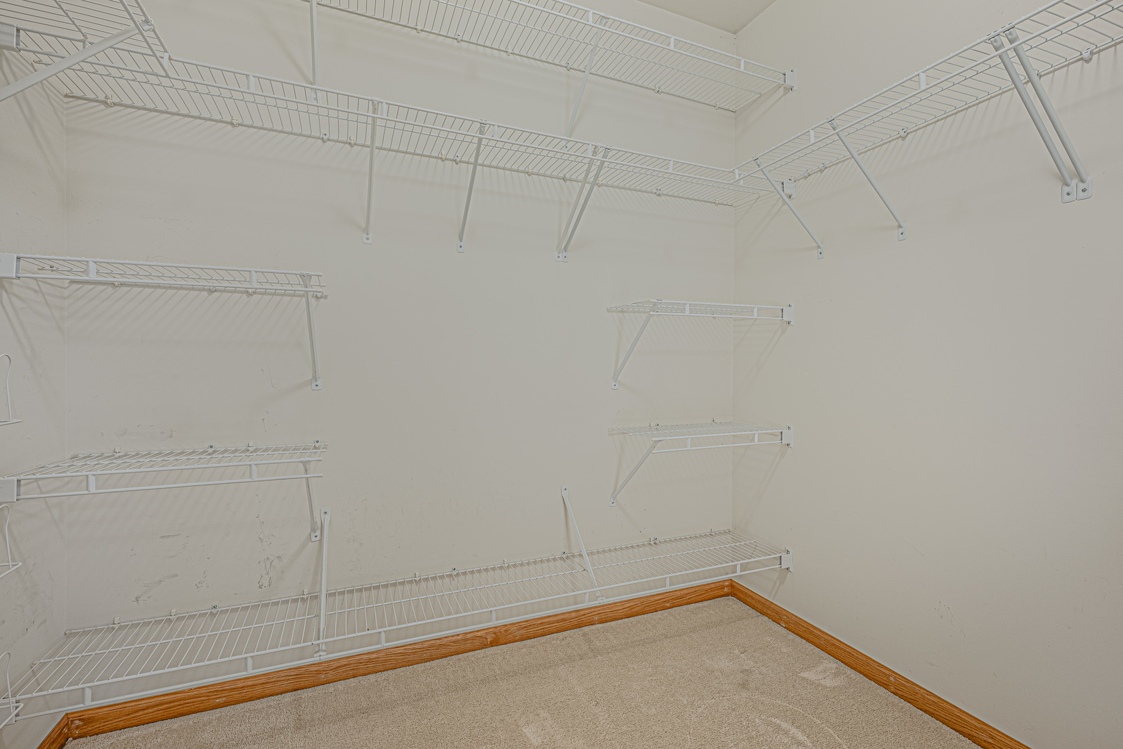 1367 S Elder Lane, Waukegan, IL 60085