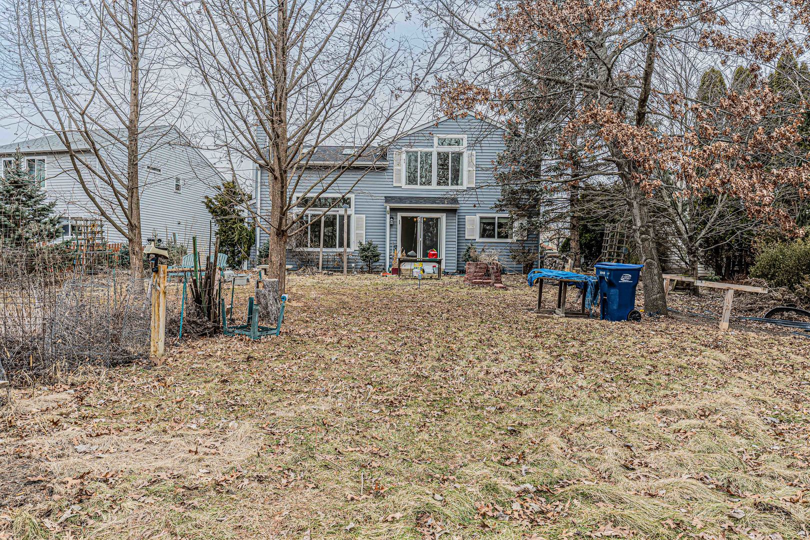 1367 S Elder Lane, Waukegan, IL 60085