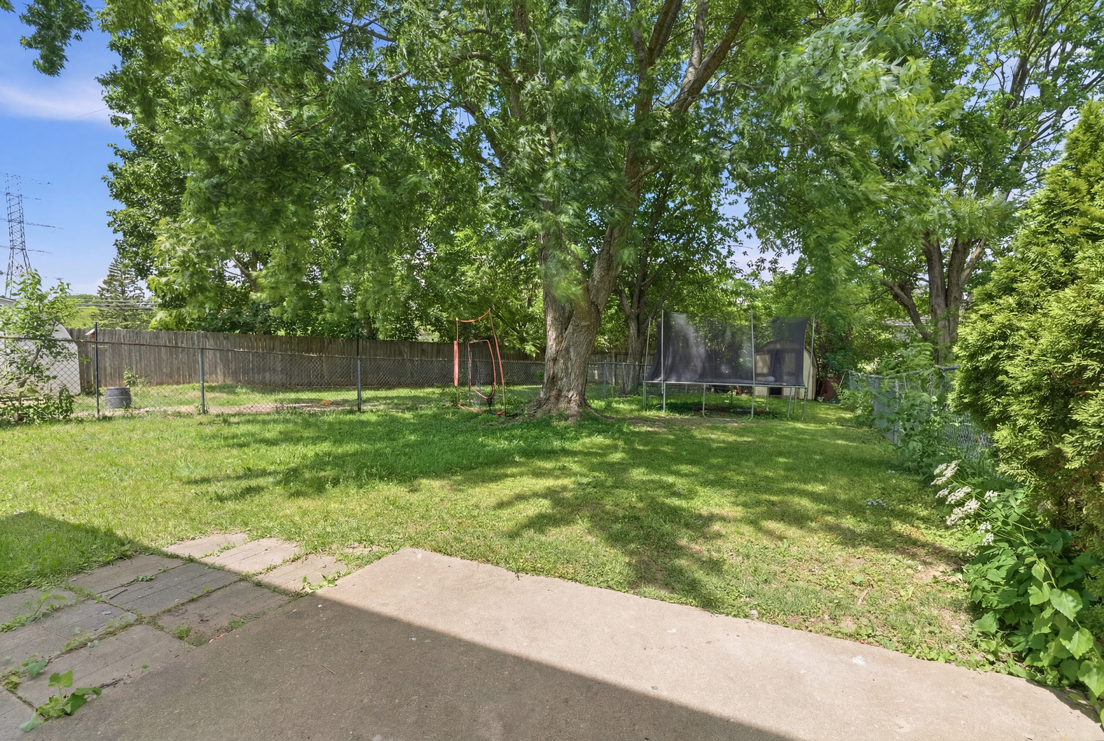 930 AUTUMN Lane, Aurora, IL 60505