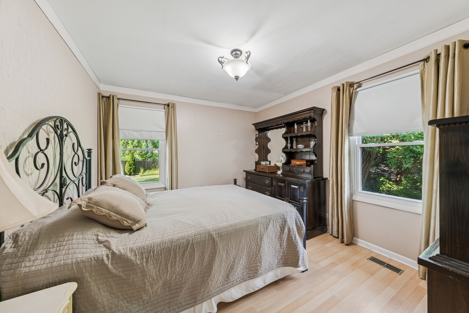 2917 Westridge Drive, Woodridge, IL 60517