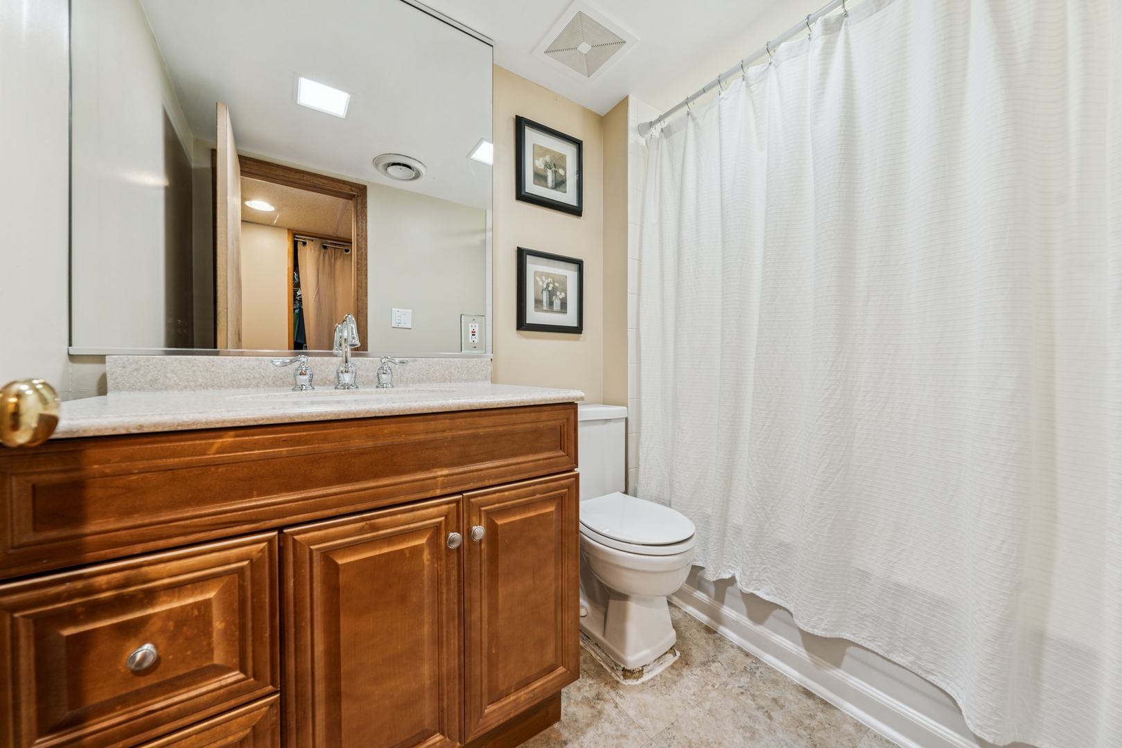 2917 Westridge Drive, Woodridge, IL 60517