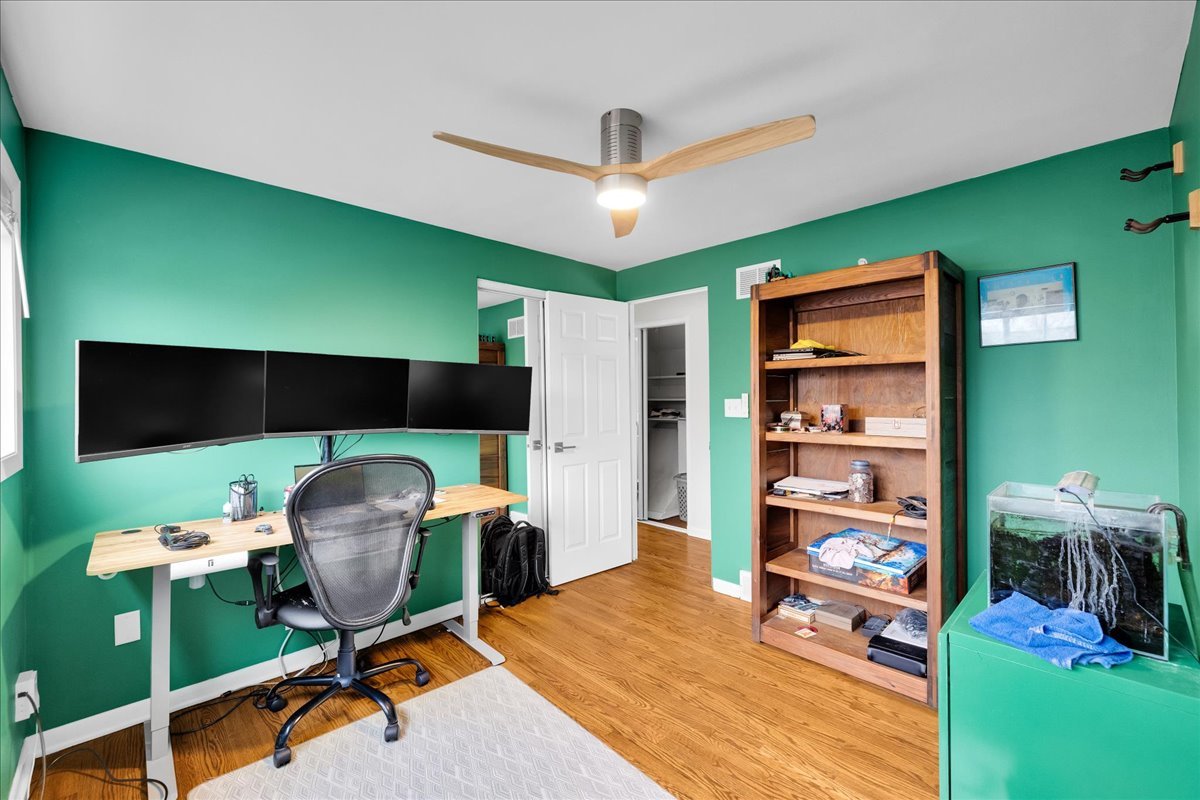 32 W Taylor Road, Lombard, IL 60148