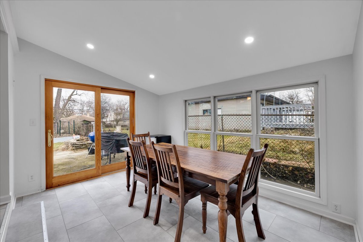 32 W Taylor Road, Lombard, IL 60148