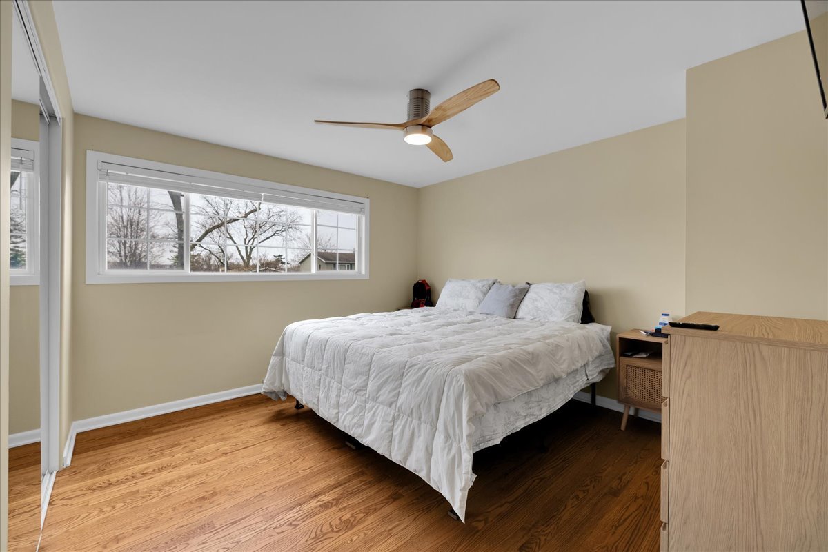 32 W Taylor Road, Lombard, IL 60148