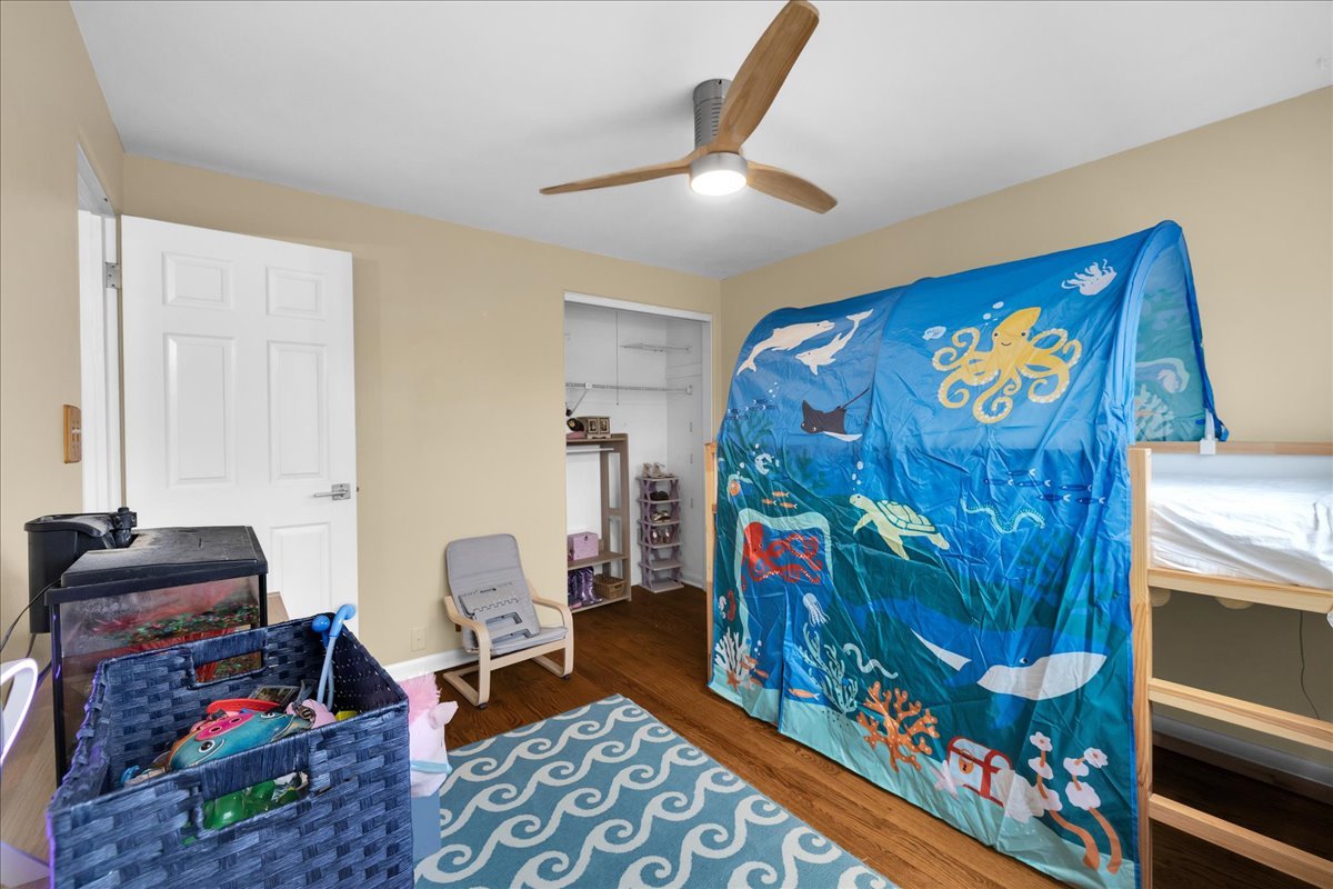 32 W Taylor Road, Lombard, IL 60148