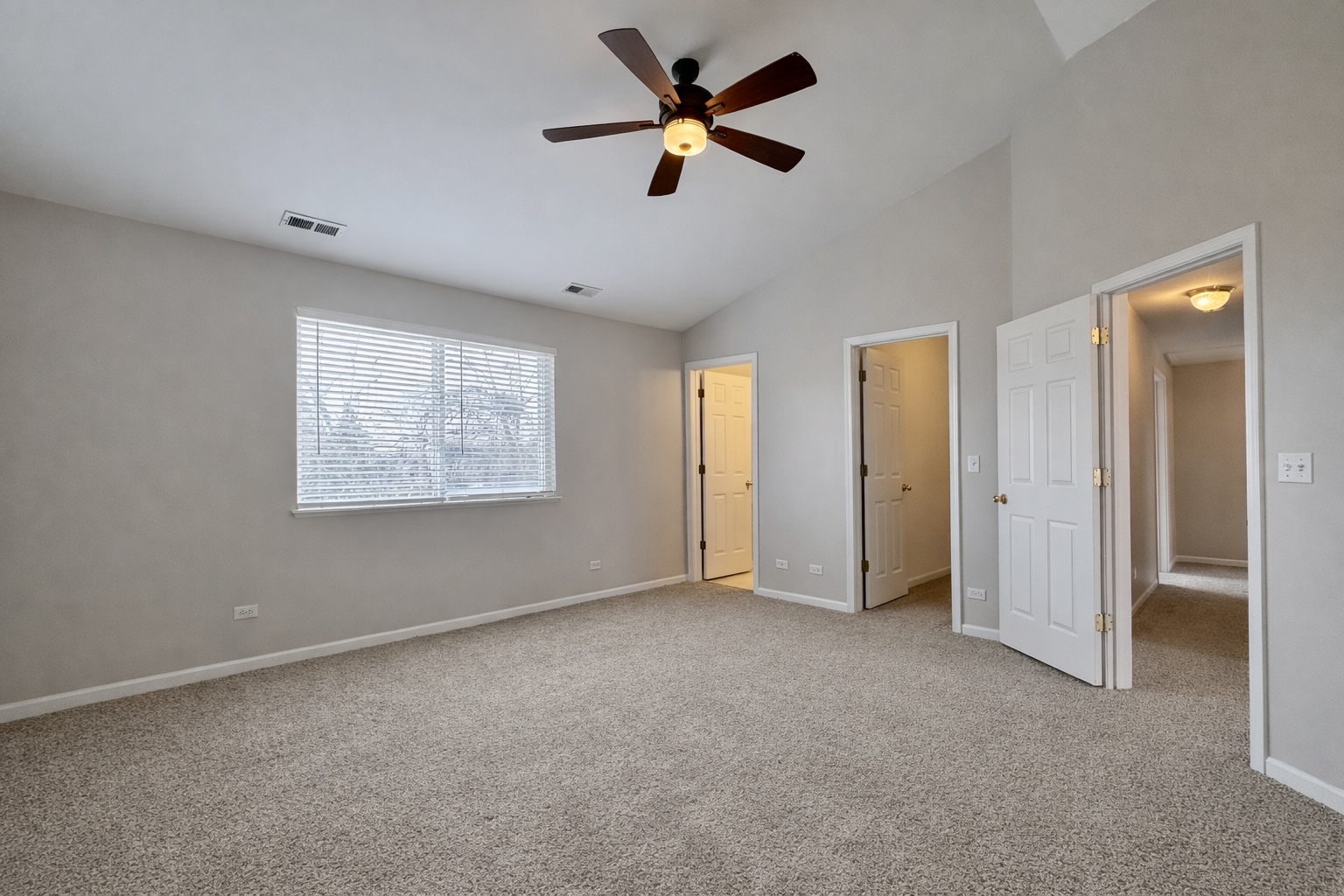 2310 Shiloh Drive, Aurora, IL 60503