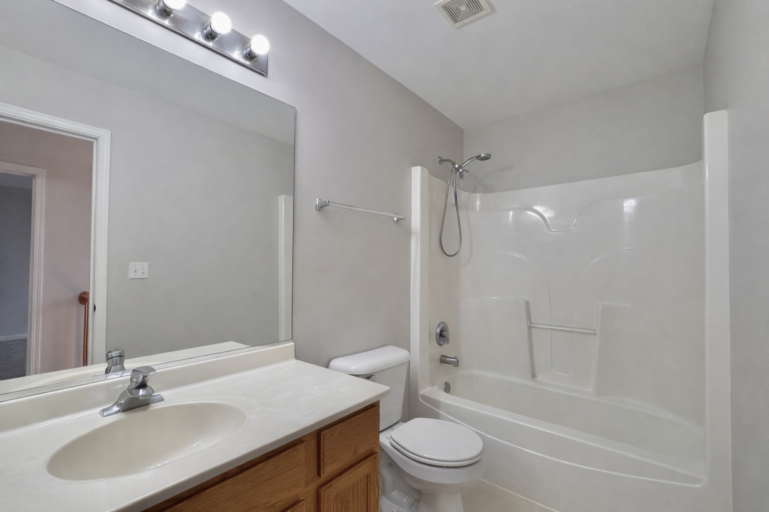 2310 Shiloh Drive, Aurora, IL 60503