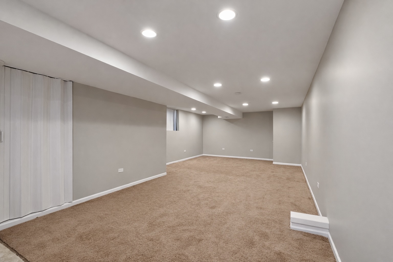 2310 Shiloh Drive, Aurora, IL 60503