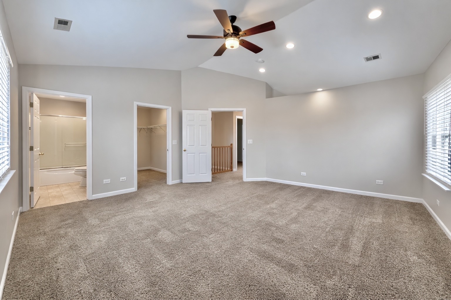 2310 Shiloh Drive, Aurora, IL 60503