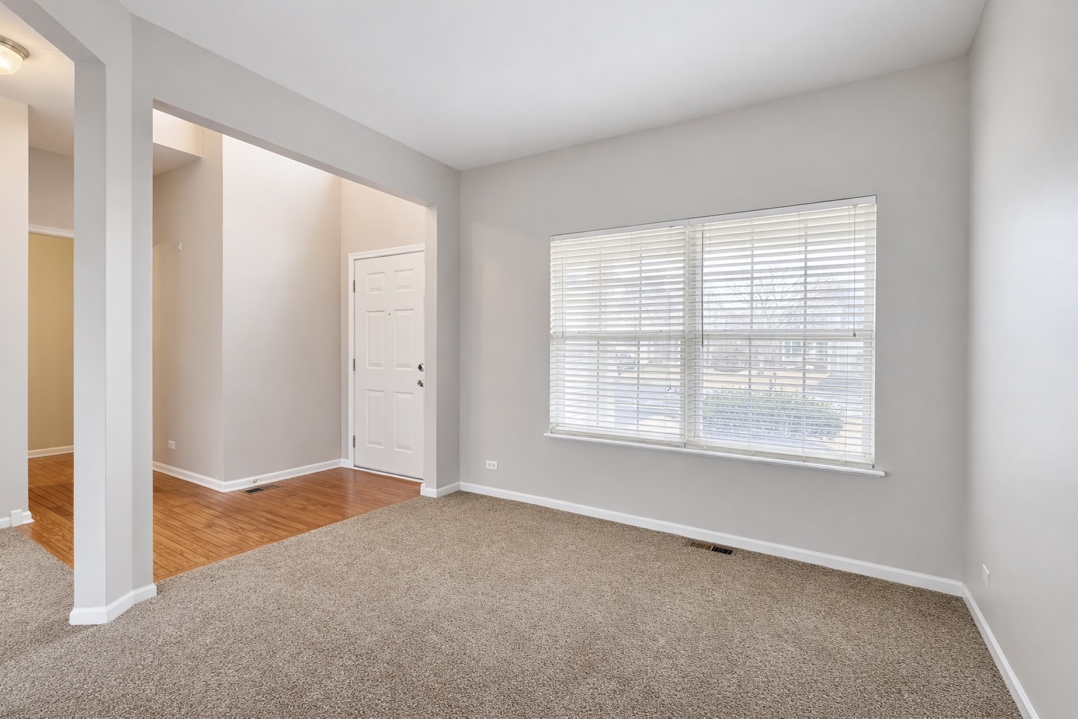 2310 Shiloh Drive, Aurora, IL 60503