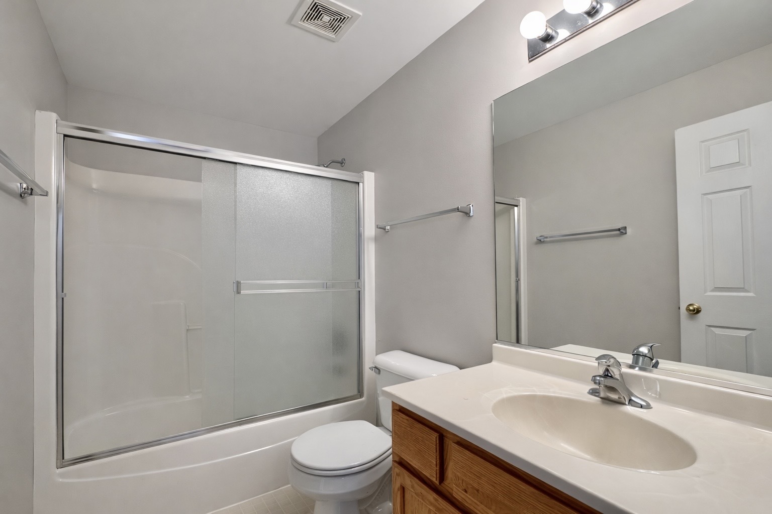 2310 Shiloh Drive, Aurora, IL 60503