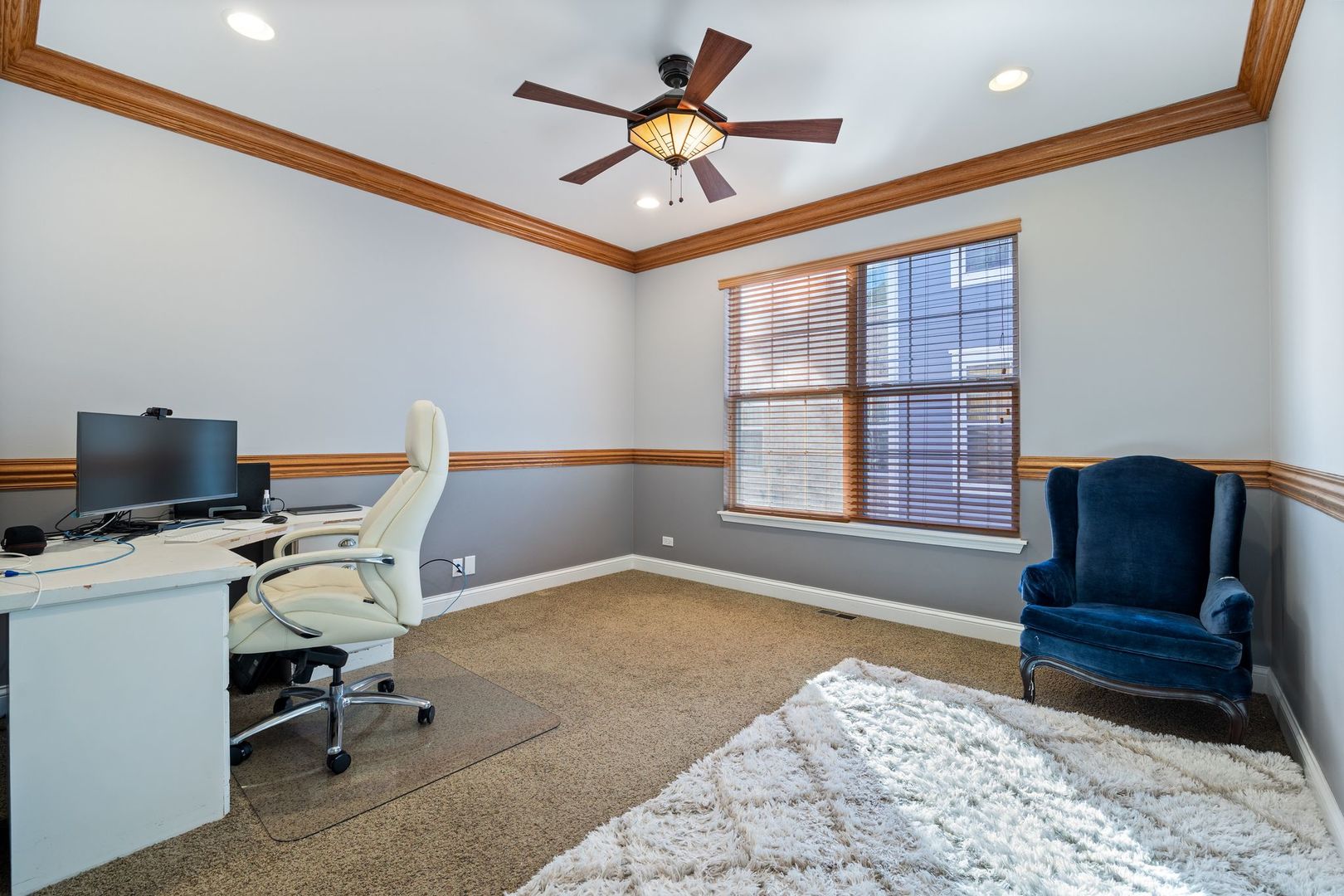 408 N White Deer Trail, Vernon Hills, IL 60061