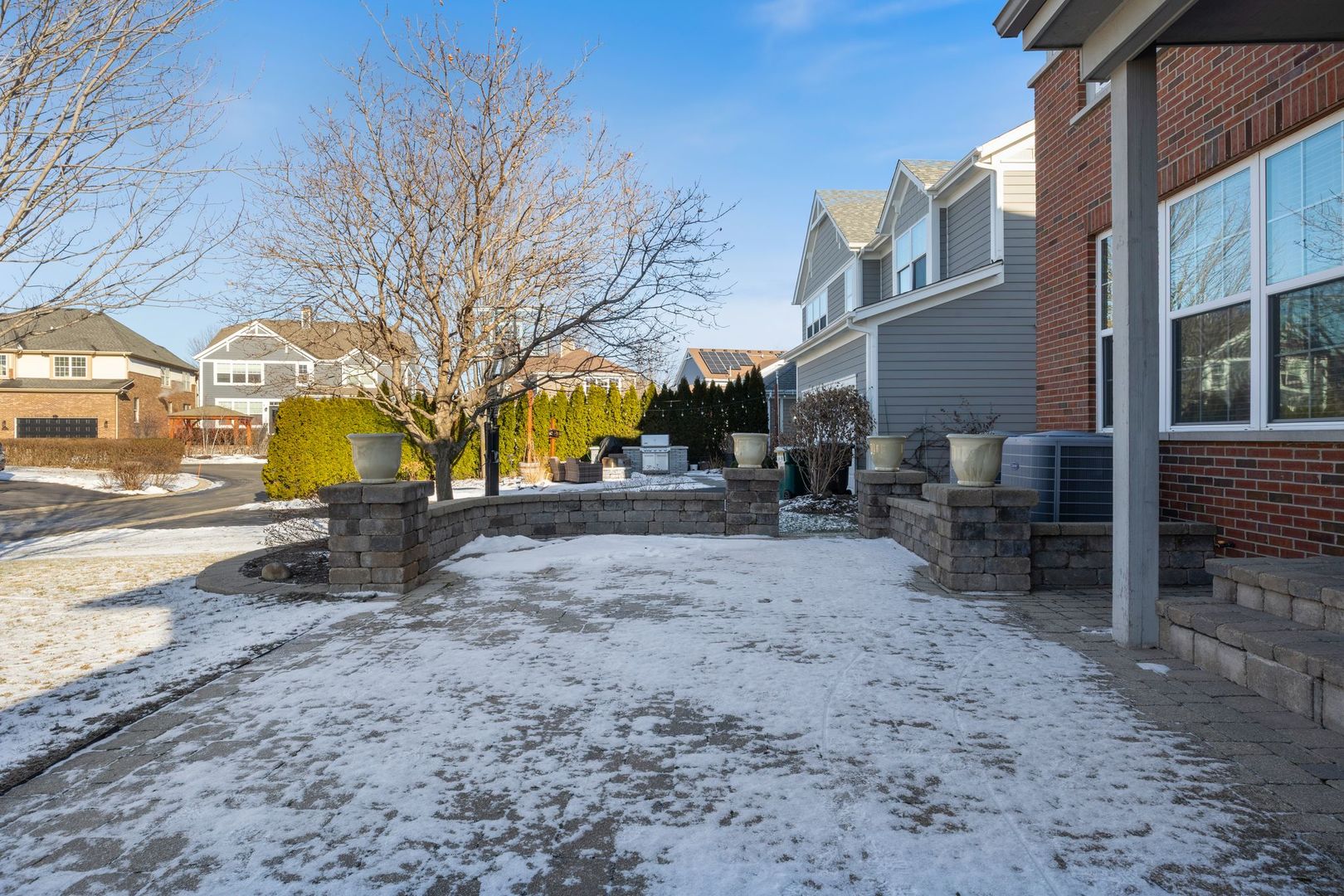 408 N White Deer Trail, Vernon Hills, IL 60061